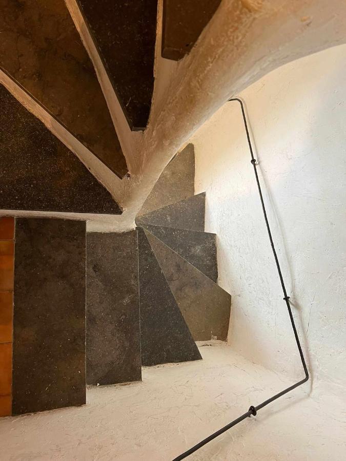 Romantic Duplex With Terrace And Great Views Girona Exterior foto