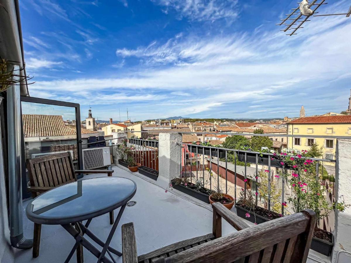 Romantic Duplex With Terrace And Great Views Girona Exterior foto
