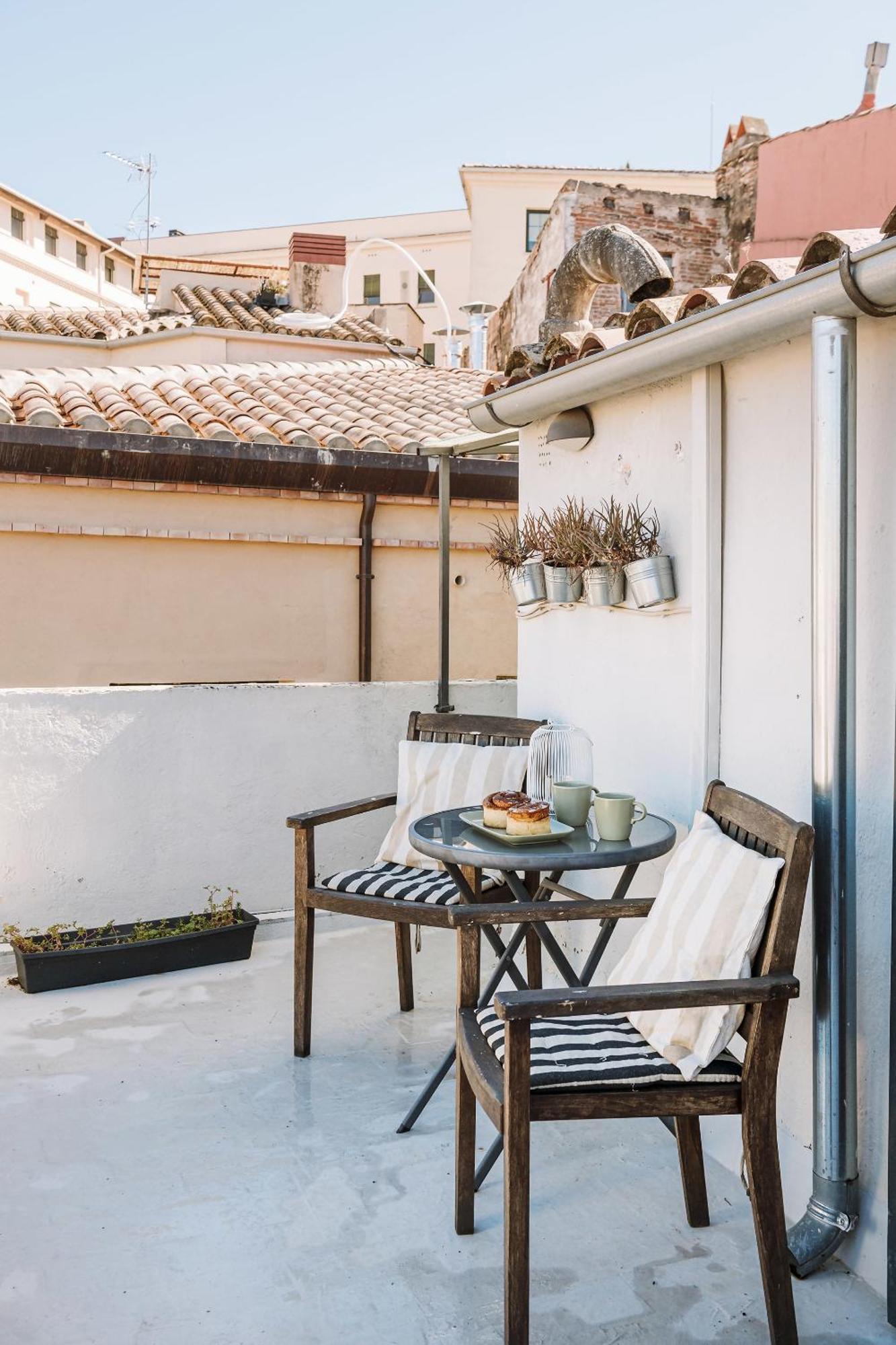 Romantic Duplex With Terrace And Great Views Girona Exterior foto